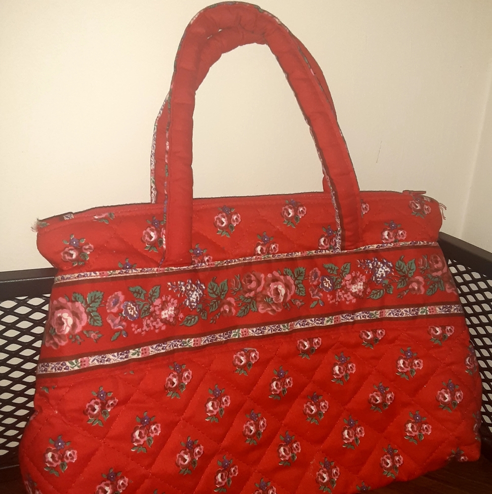 Vintage red flower quilted purse